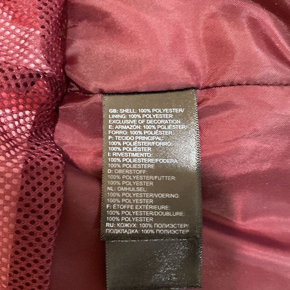 North Face - Small Rain Jacket with Hood (“Removable”) - Picture 12 of 12